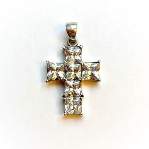 VTG Sterling Silver 925 Clear Square Cut Crystals Cross Pendant